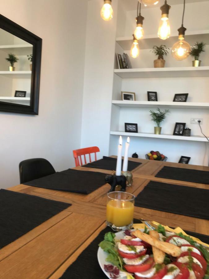 Apartament "Warszawa" Luaran gambar